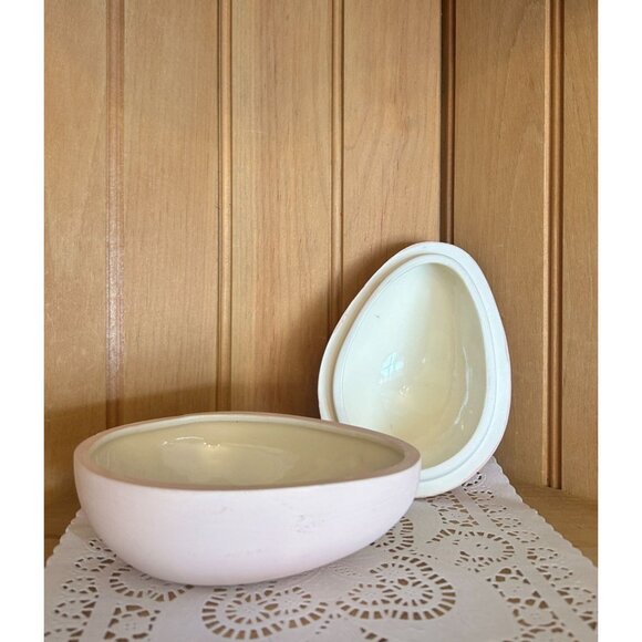 Hand-Painted Ceramic Egg-Shaped Trinket Box Floral Design Decorative Storage - Picture 3 of 8